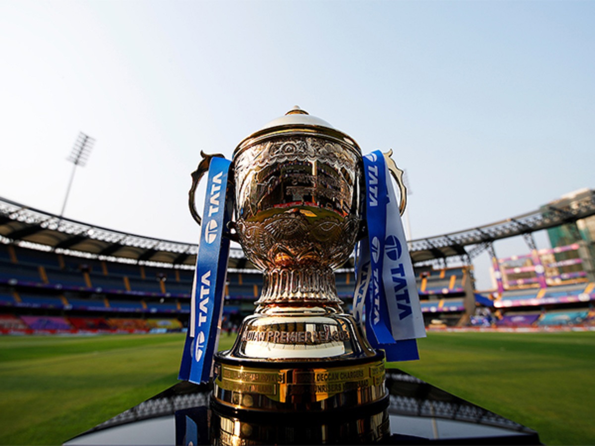 ipl8883