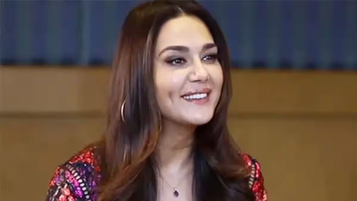 zinta11