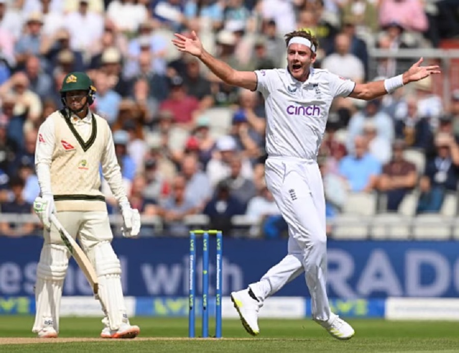 Chris Broad Cricket Story: