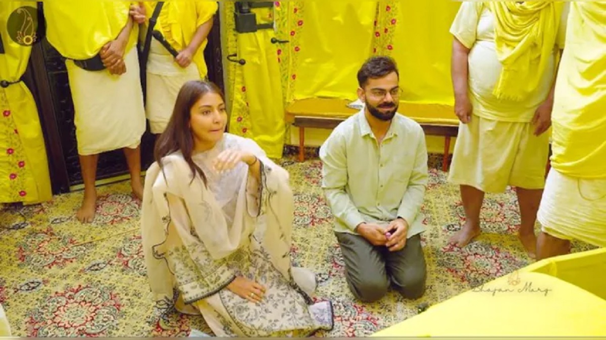 Virat Kohli and Anushka Sharma With Premanand Ji Maharaj: